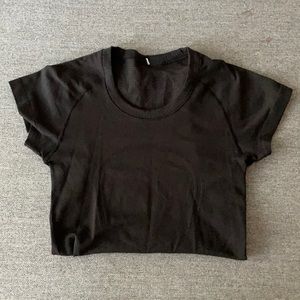 Swiftly Tech Short Sleeve Shirt